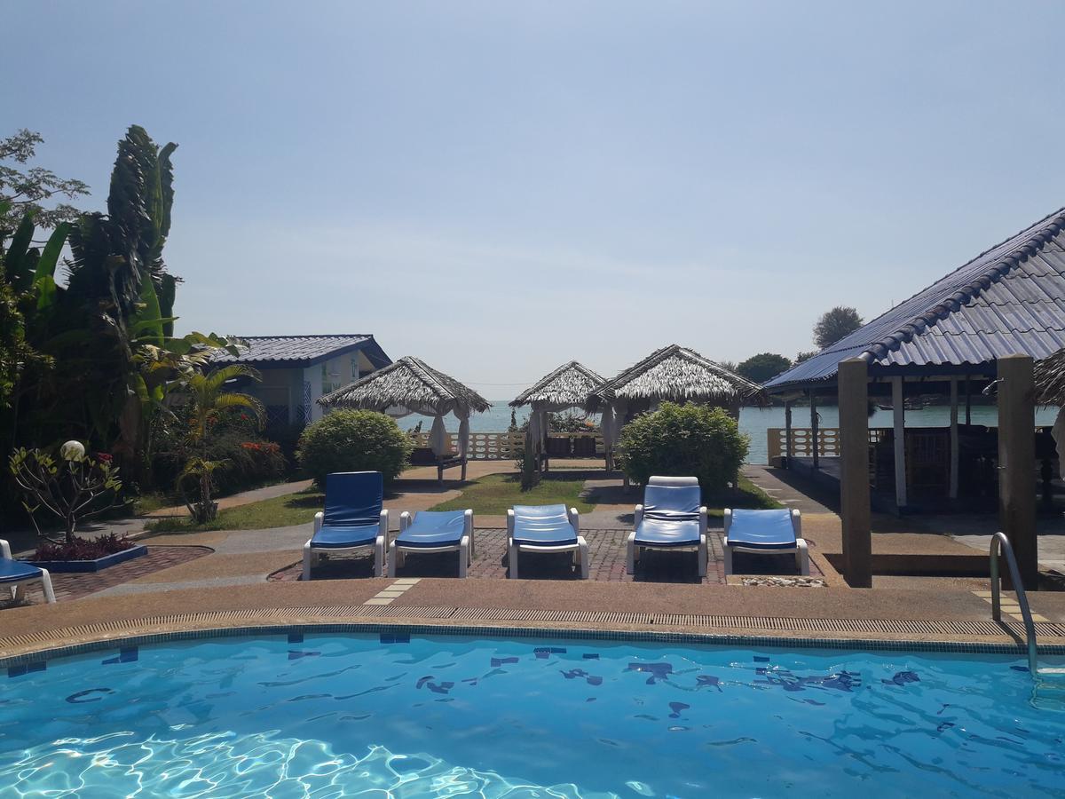 Hotel Fiji Palms Phuket Esterno foto